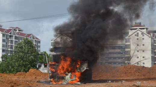 安全第一條，且看電網(wǎng)高壓警示器
