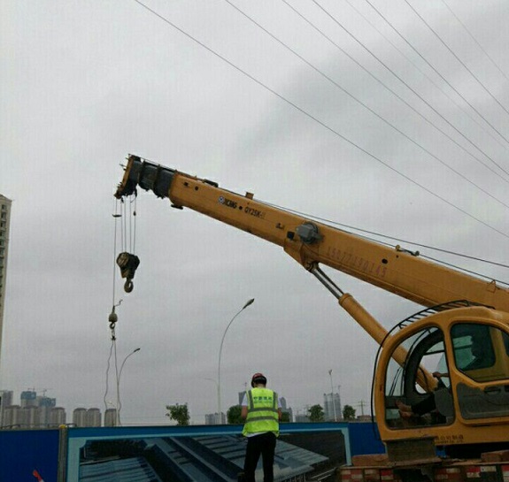 高壓近電防護預(yù)警裝置